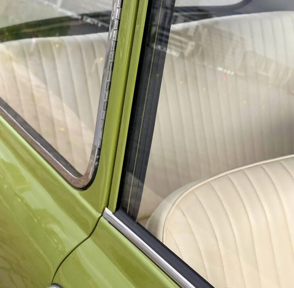 mini classic white leather interior