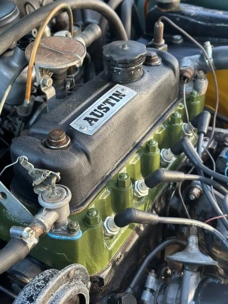 green engine with black valve cover mini classic