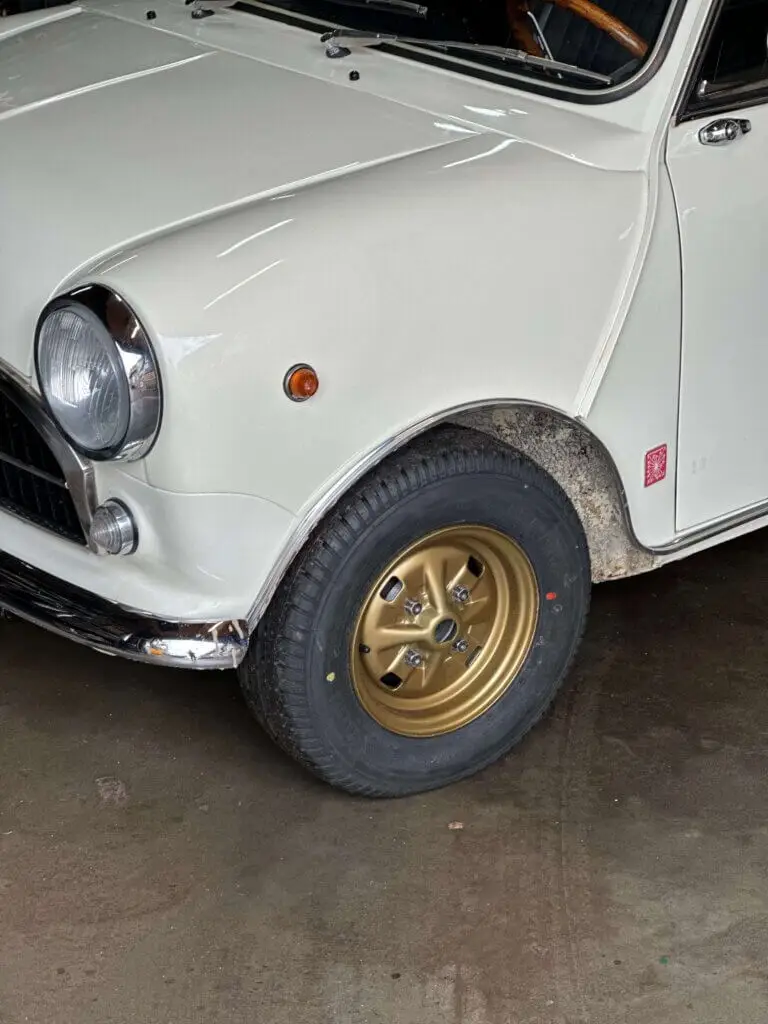 Close up detail of the gold alloy magnesium wheel