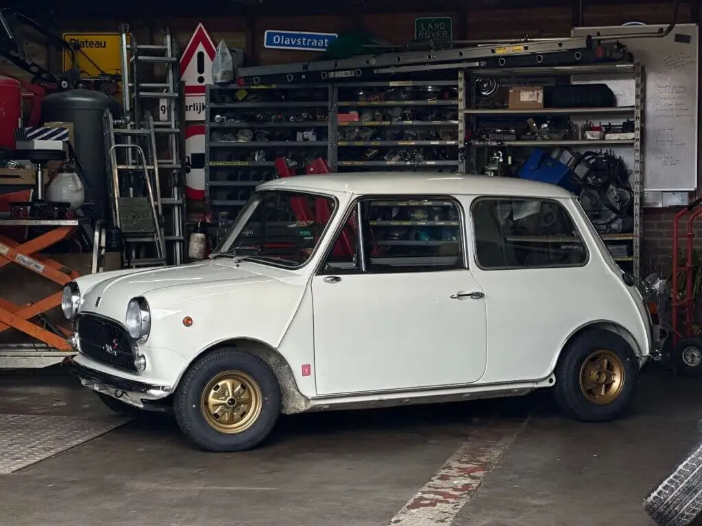 mini classic in white with gold wheels