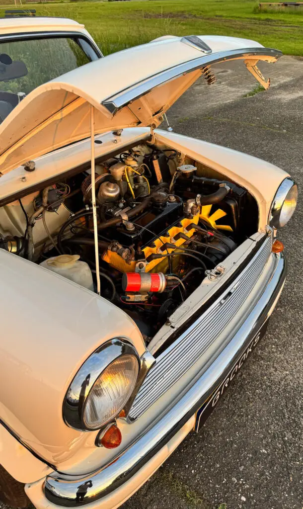 998cc engine bay mini classic