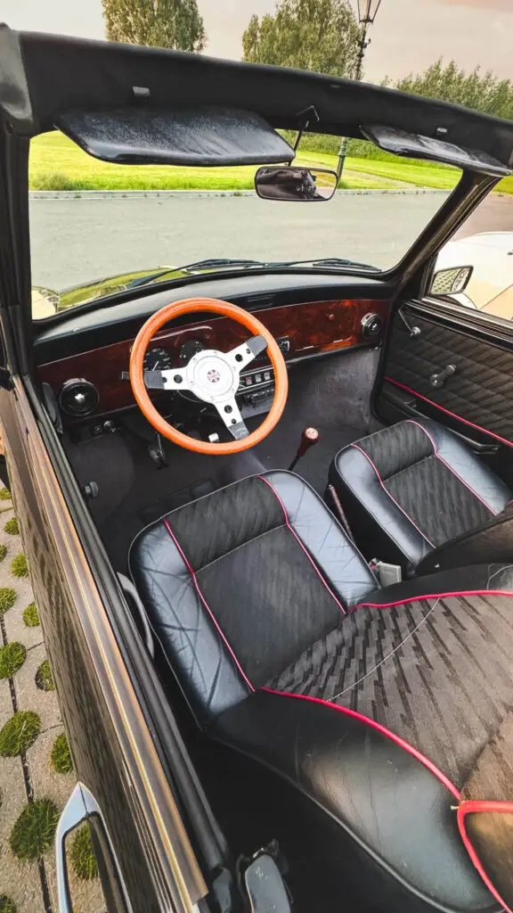 interior of cabrioni mini classic