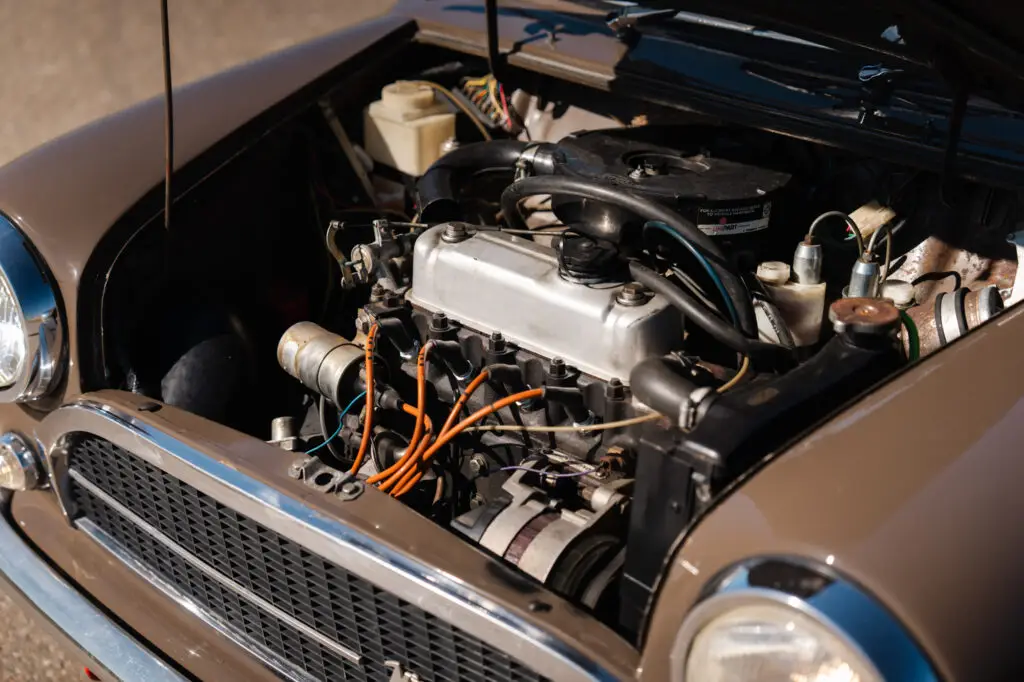 innocenti 1001 engine bay