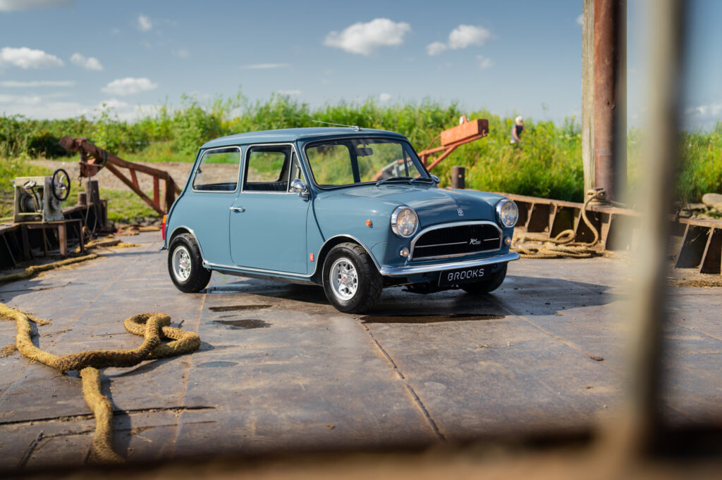 mini 1973 te koop bij brooks motors