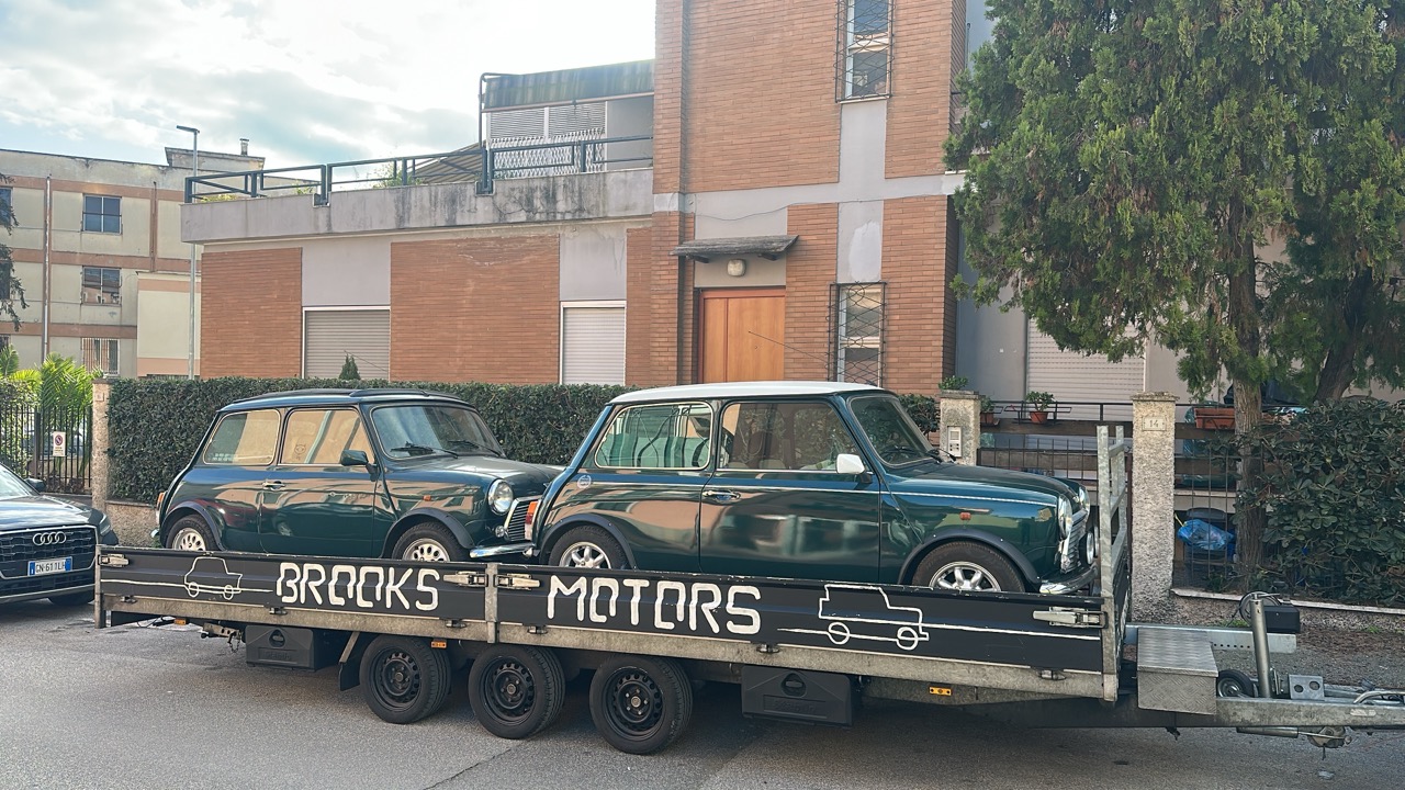 88BD5CFF-8678-47BF-8B0F-555AFB57CC0E Large